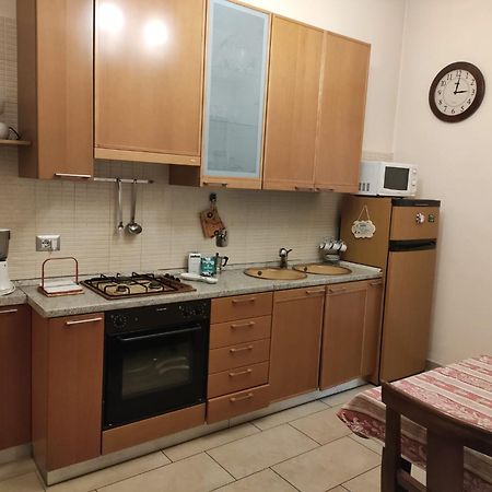 A Casa Di Anri Lägenhet Turin Exteriör bild